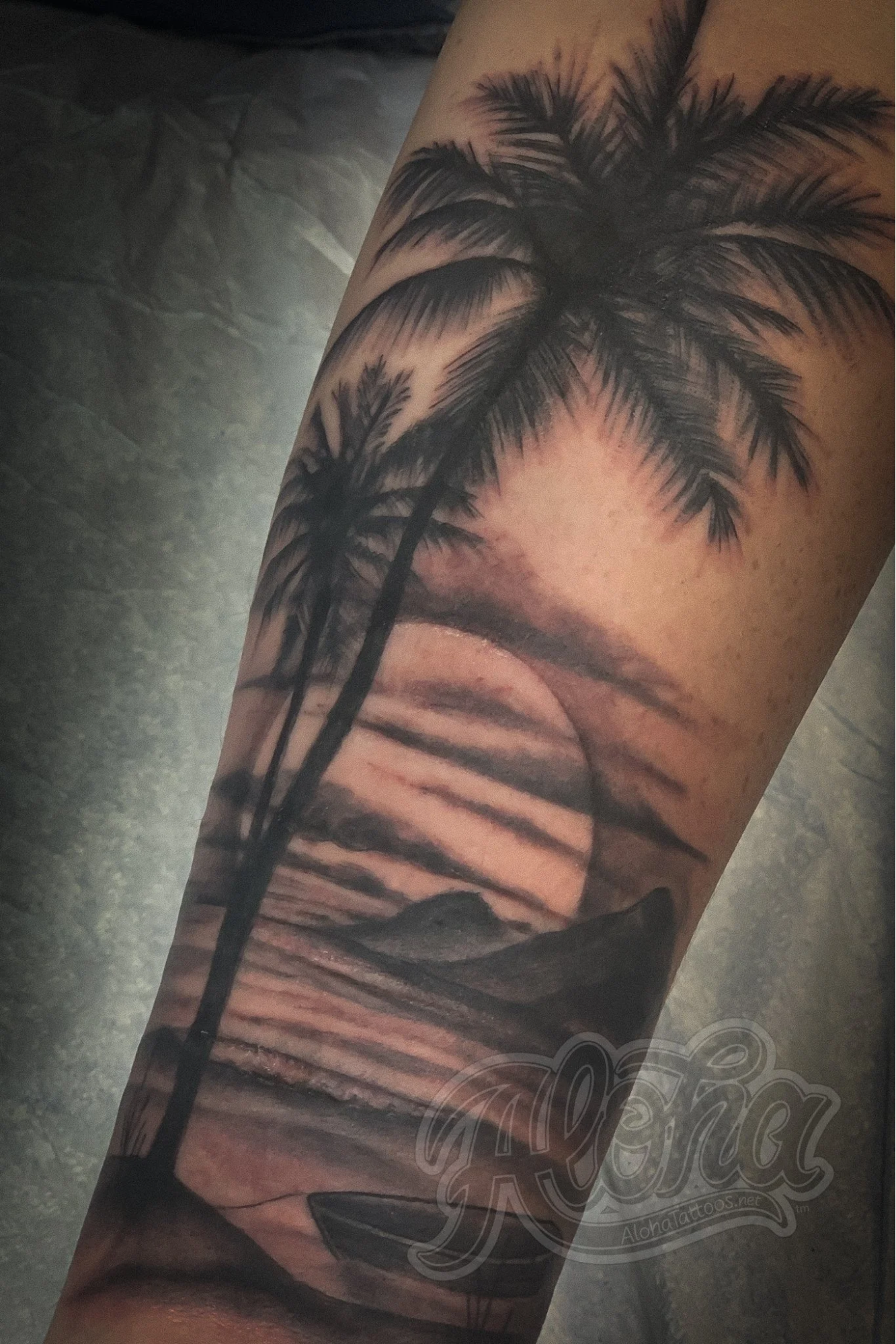 Black and Grey Realism Tattoo | Todo lo que debes saber