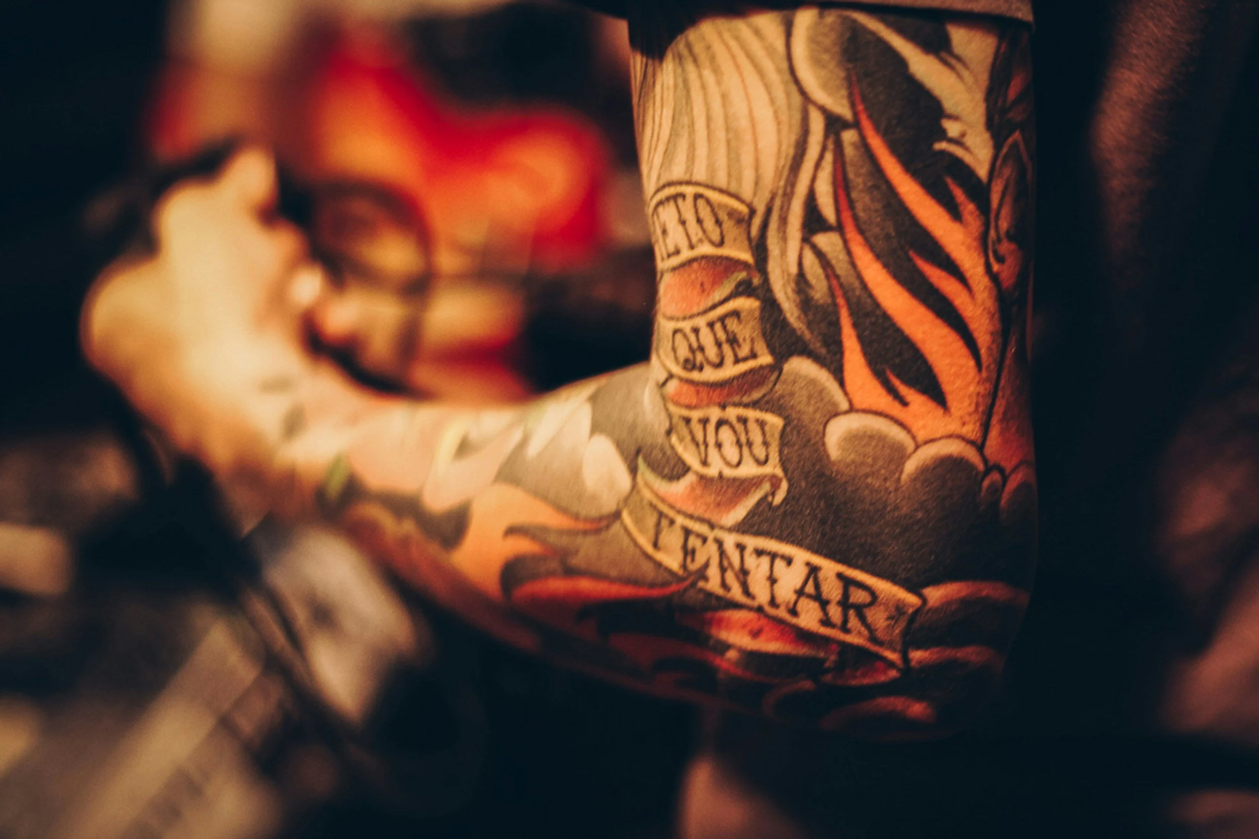 ¿Cuánto duran los tatuajes? | Guía sobre tamaño, complejidad, etc.