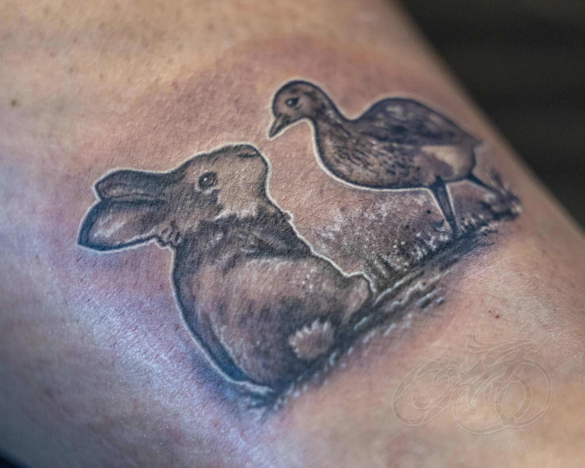Black and Grey Realism Tattoo | Todo lo que debes saber