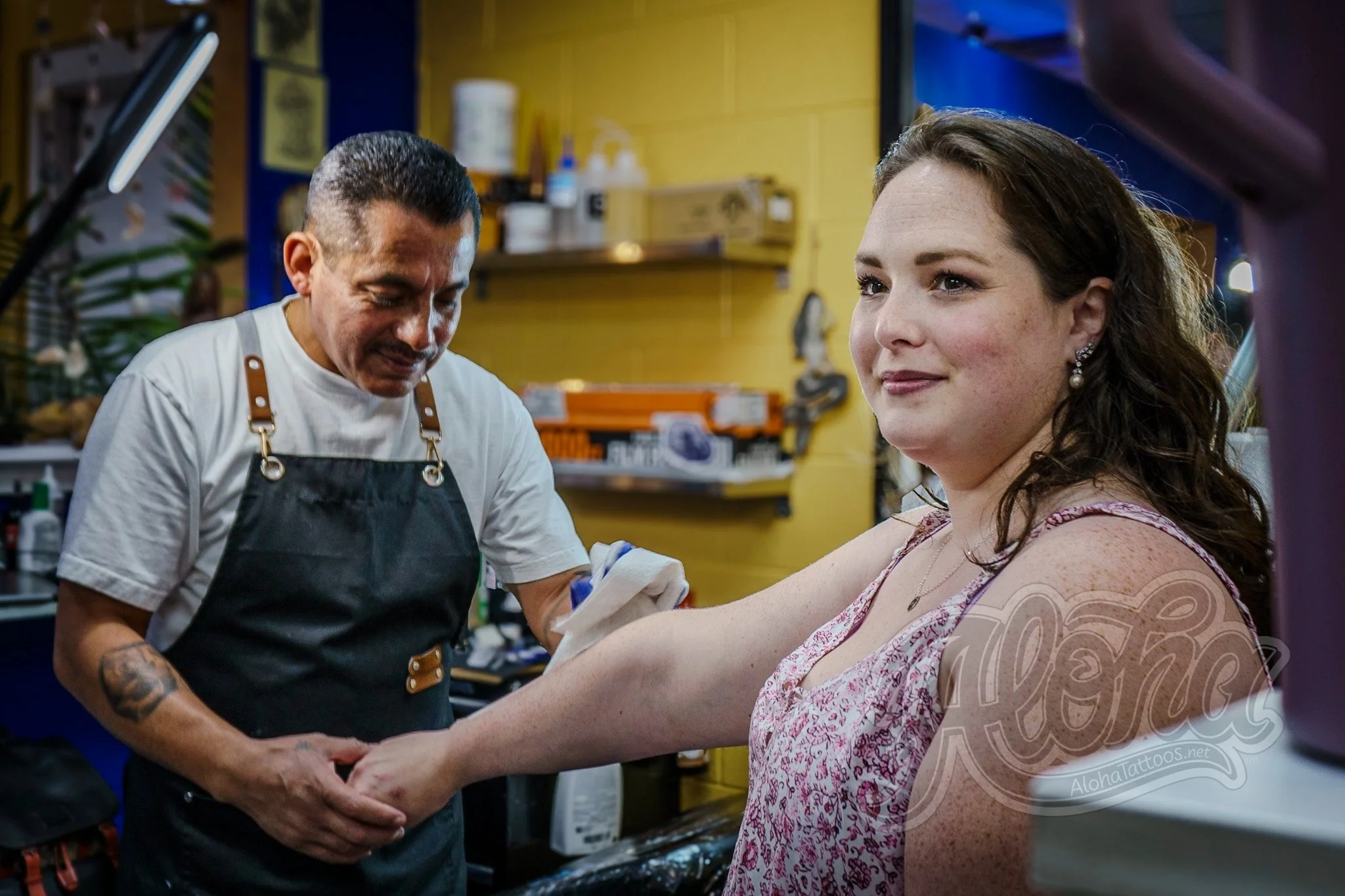 ¿Hasta dónde viajarías por un tatuaje? Guía sobre confianza, lealtad, significado, etc.