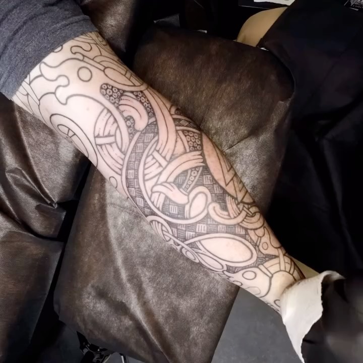 Jacob’s tattoo is more than just ink—it’s a tribute to one of the greatest Viking ships ever unearthed